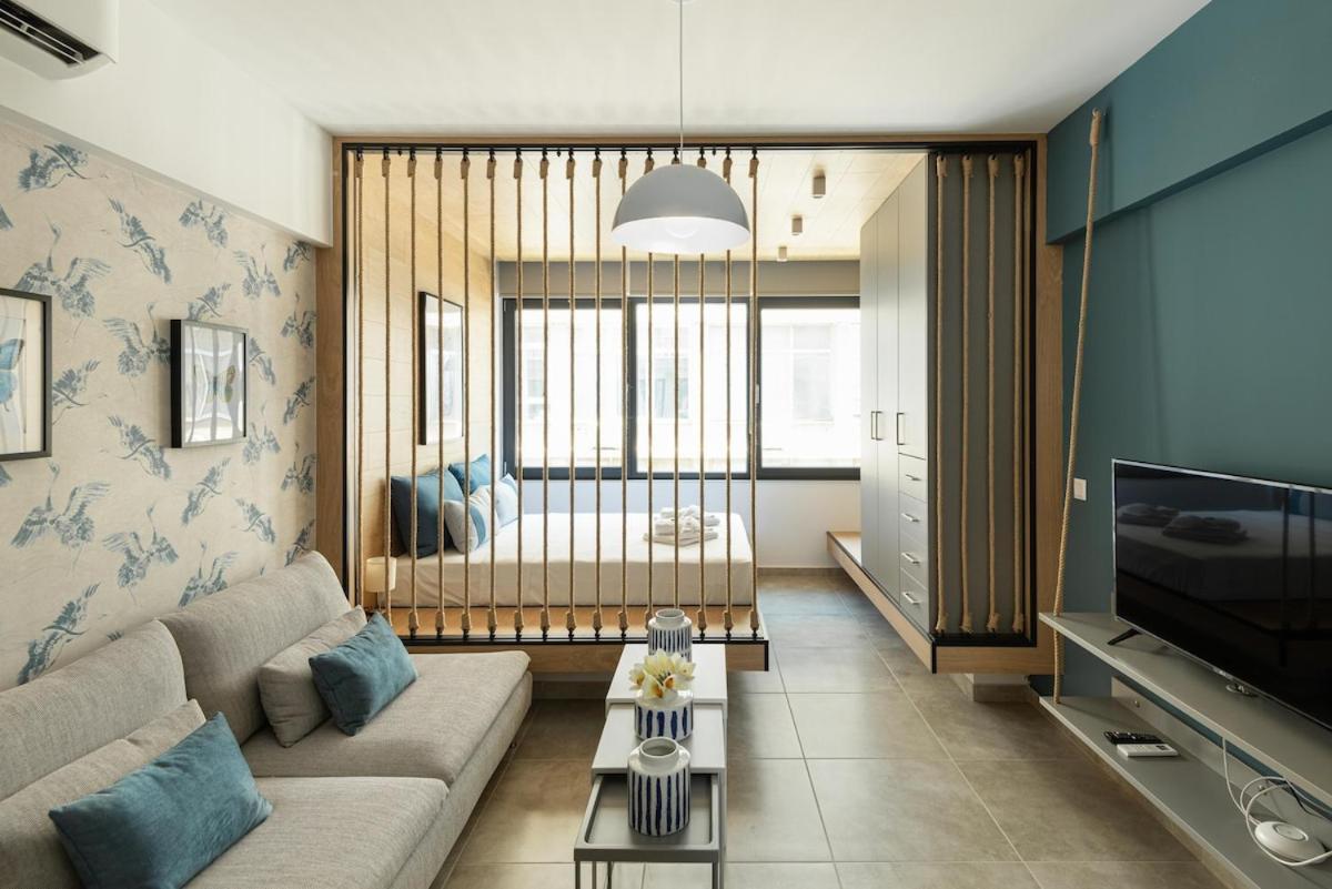 Innovative Urban Boho In Ladadika Apartment *